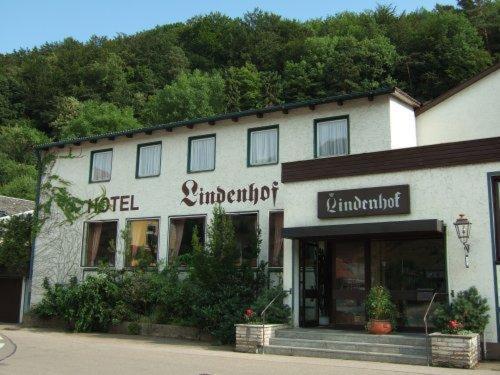 Отель Lindenhof Mornsheim Экстерьер фото